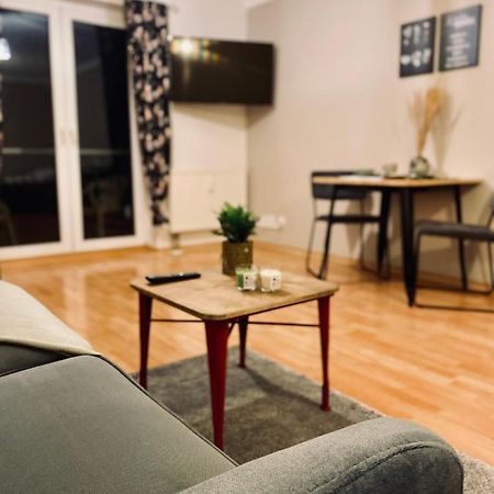 Saniertes Studio - Elisa - Mit Balkon, Wlan, Smart-Tv & Kueche In City-Naehe Эрфурт Экстерьер фото