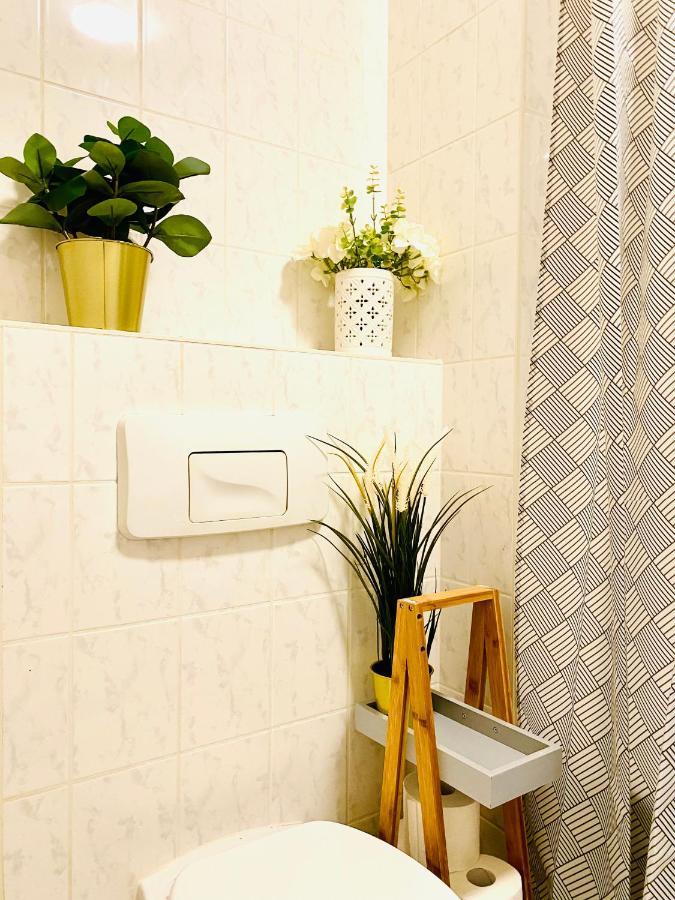 Saniertes Studio - Elisa - Mit Balkon, Wlan, Smart-Tv & Kueche In City-Naehe Эрфурт Экстерьер фото