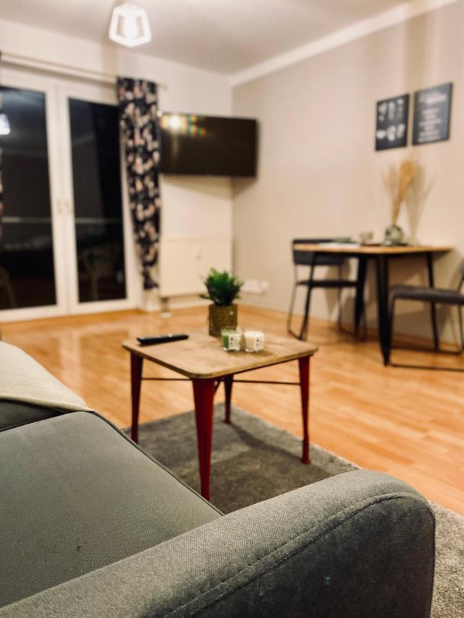Saniertes Studio - Elisa - Mit Balkon, Wlan, Smart-Tv & Kueche In City-Naehe Эрфурт Экстерьер фото