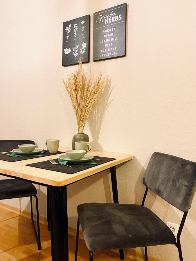 Saniertes Studio - Elisa - Mit Balkon, Wlan, Smart-Tv & Kueche In City-Naehe Эрфурт Экстерьер фото