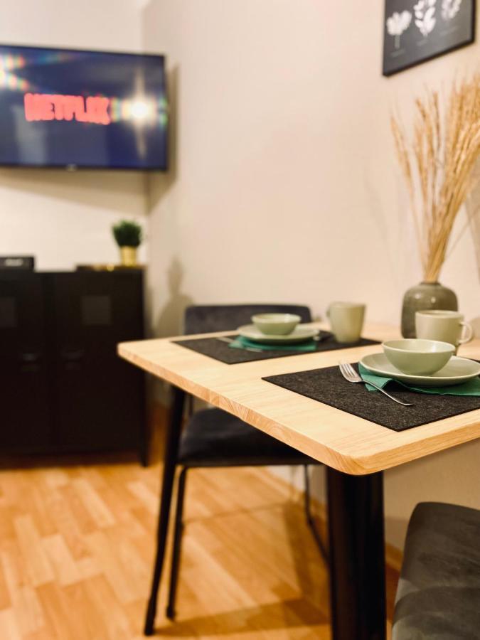 Saniertes Studio - Elisa - Mit Balkon, Wlan, Smart-Tv & Kueche In City-Naehe Эрфурт Экстерьер фото
